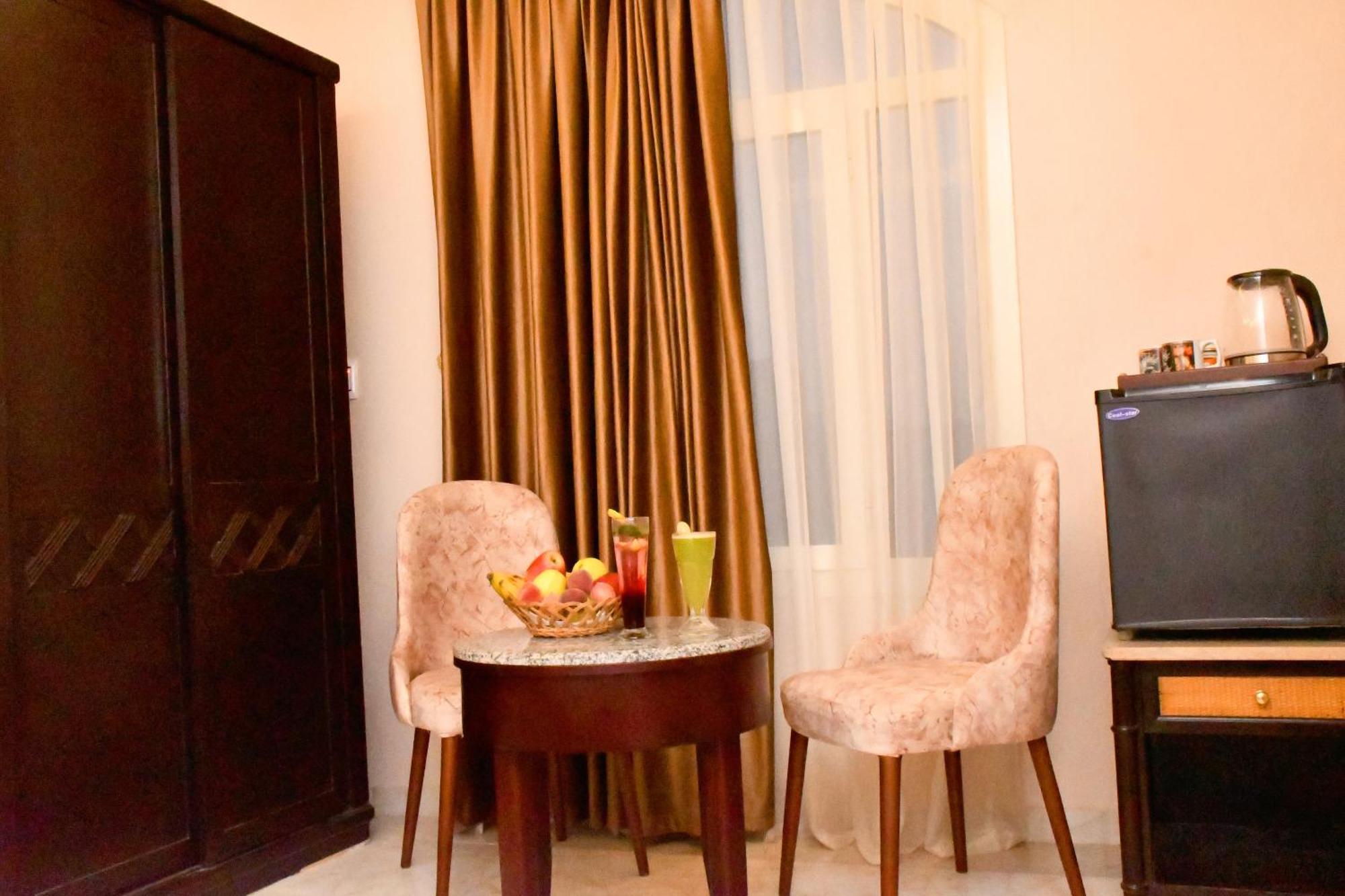 Nun Pyramids Hotel Kafrat al Jabal Экстерьер фото