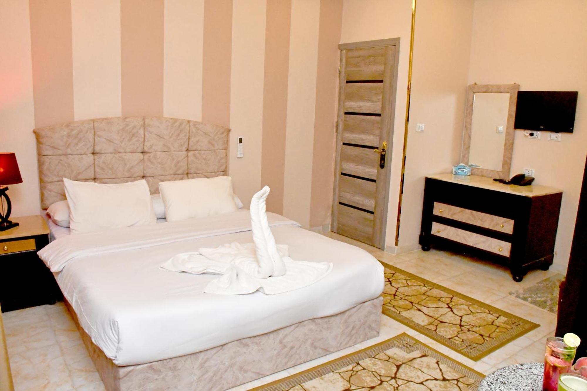 Nun Pyramids Hotel Kafrat al Jabal Номер фото