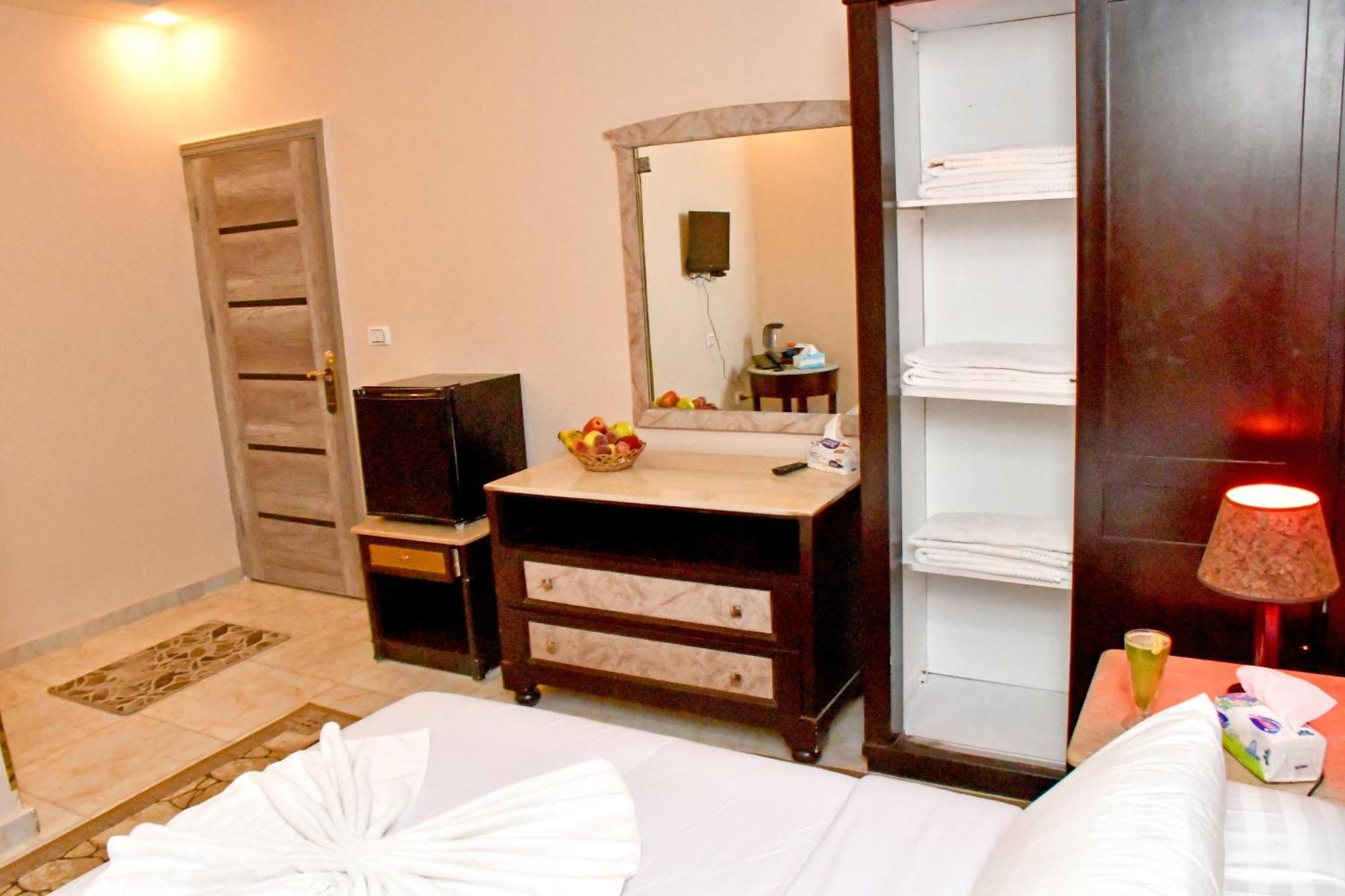 Nun Pyramids Hotel Kafrat al Jabal Номер фото