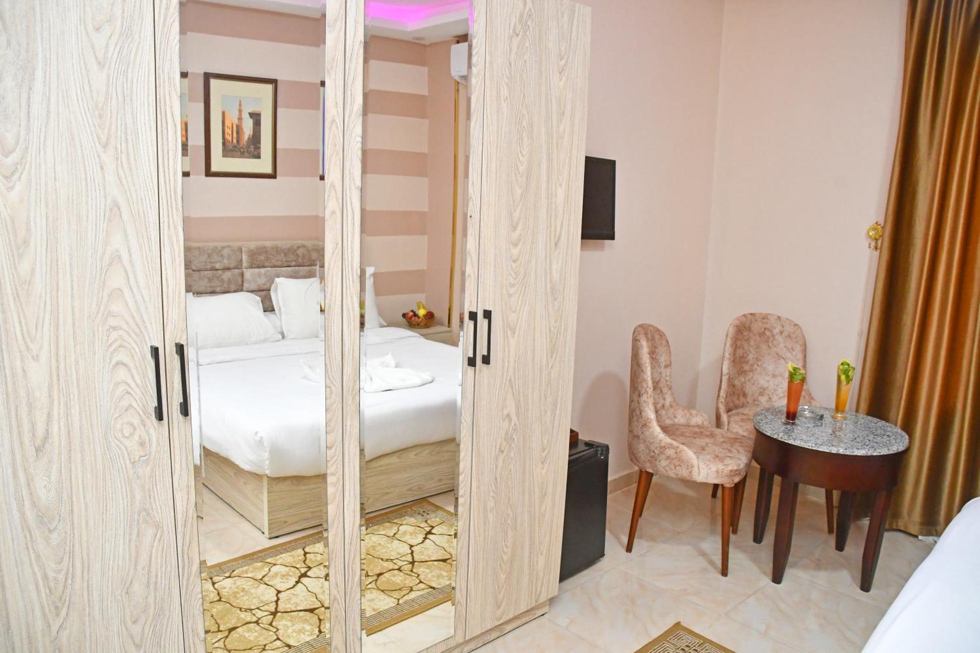 Nun Pyramids Hotel Kafrat al Jabal Номер фото