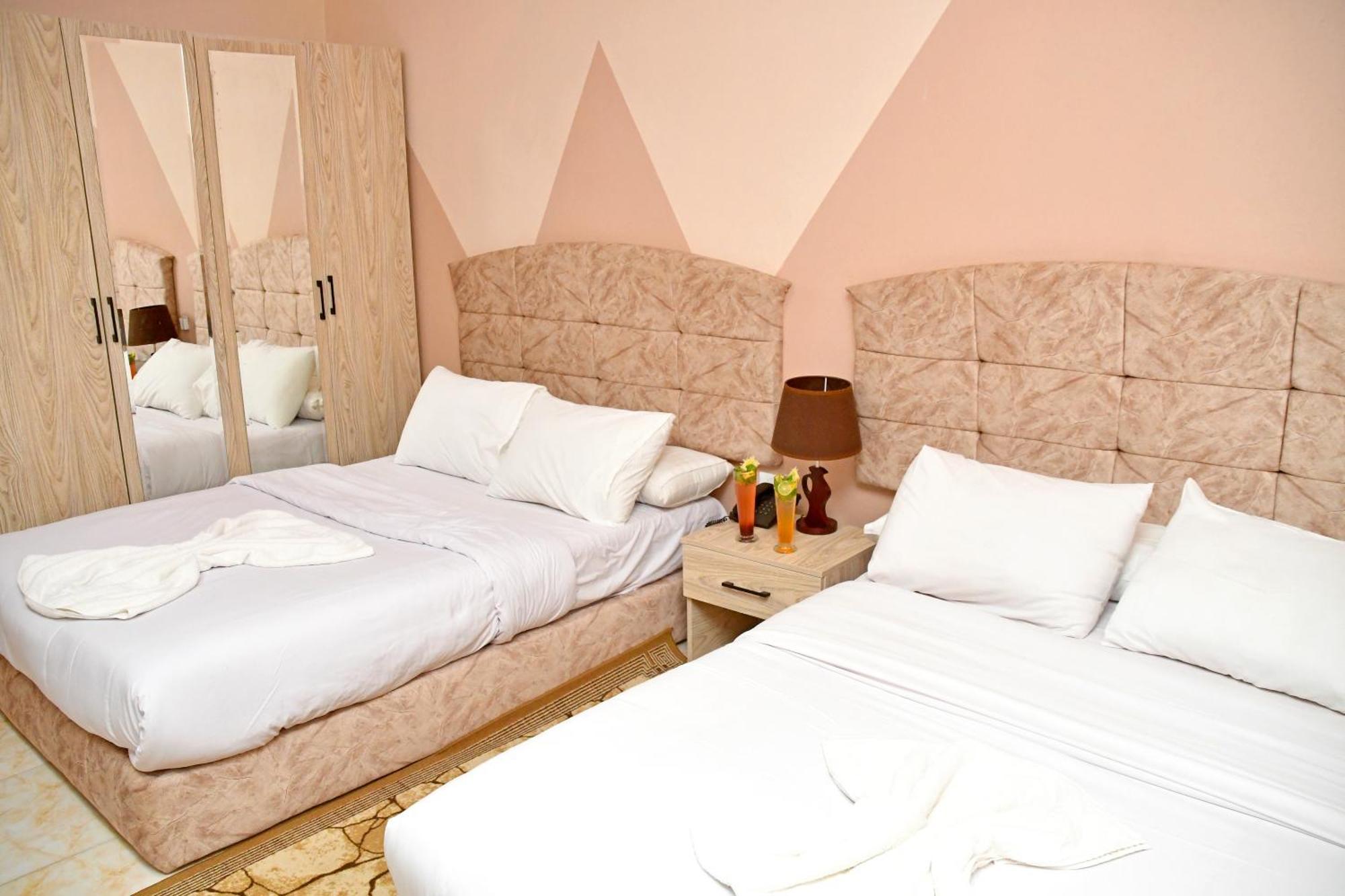 Nun Pyramids Hotel Kafrat al Jabal Номер фото